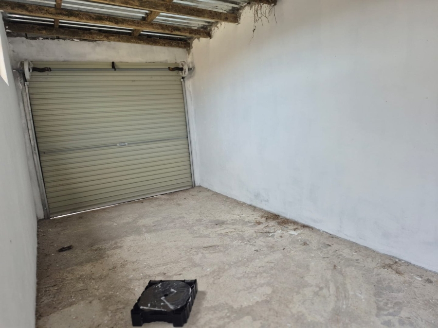 2 Bedroom Property for Sale in Kwazakhele Eastern Cape